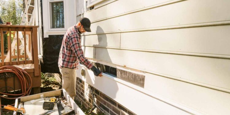 How Much Does It Cost to Replace Siding in 2025